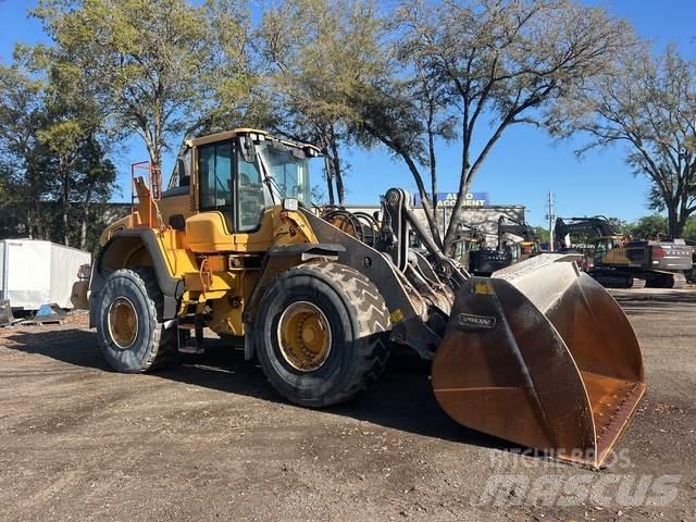 Volvo L150H Naudoti ratiniai krautuvai