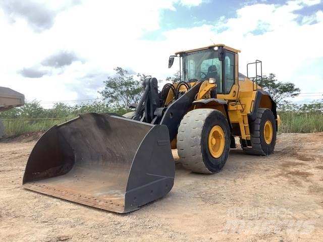 Volvo L150H Naudoti ratiniai krautuvai