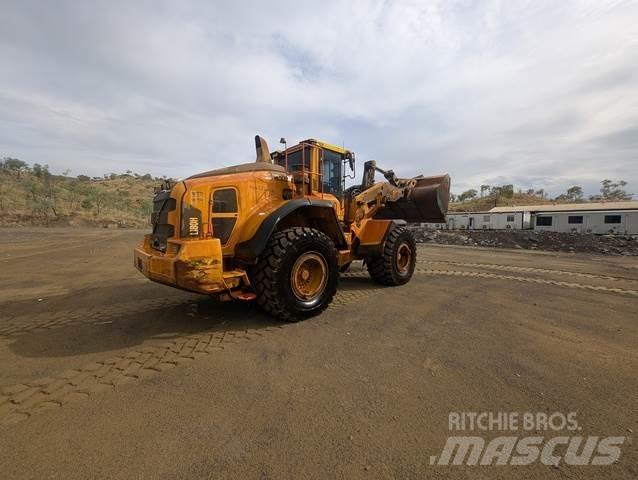 Volvo L180H Naudoti ratiniai krautuvai