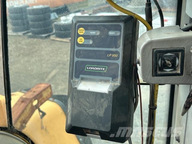 Volvo L220 F Naudoti ratiniai krautuvai