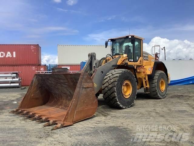 Volvo L220H Naudoti ratiniai krautuvai