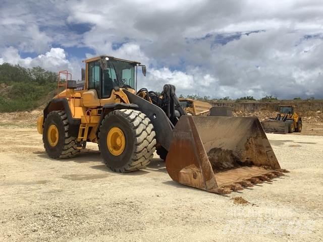 Volvo L220H Naudoti ratiniai krautuvai