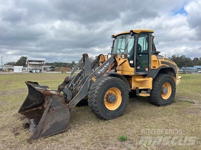 Volvo L45G Naudoti ratiniai krautuvai