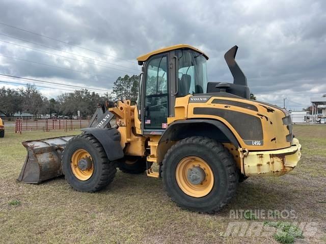 Volvo L45G Naudoti ratiniai krautuvai