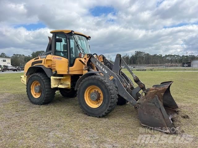 Volvo L45G Naudoti ratiniai krautuvai