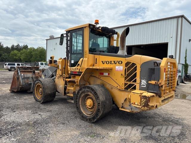 Volvo L70F Naudoti ratiniai krautuvai