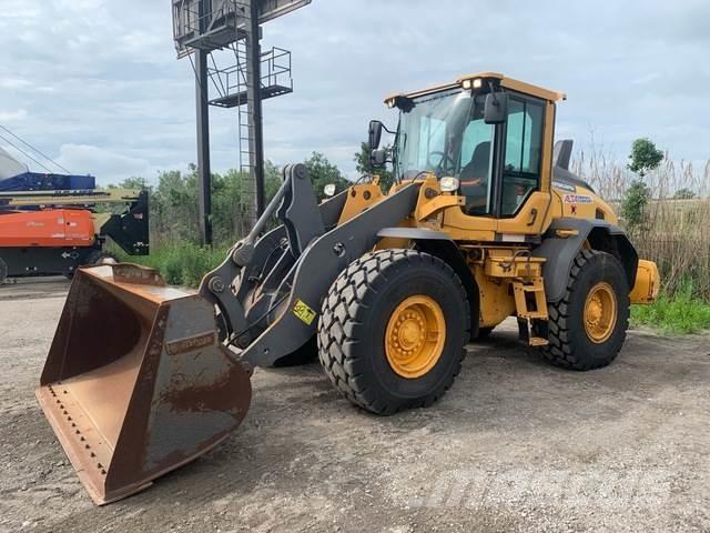 Volvo L70H Naudoti ratiniai krautuvai
