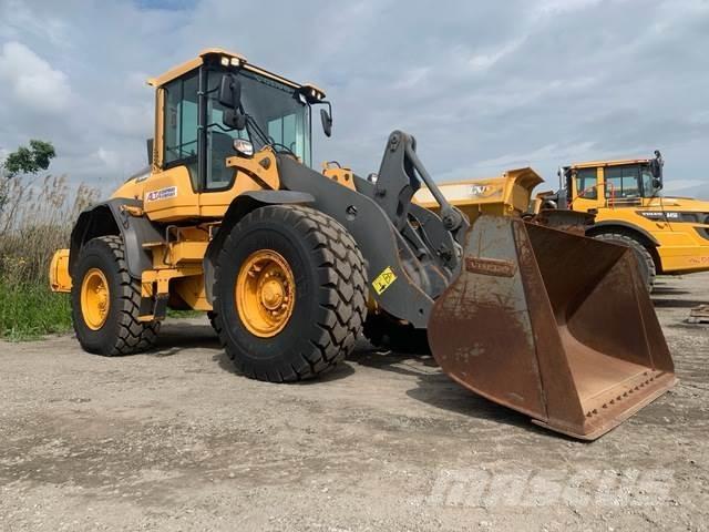 Volvo L70H Naudoti ratiniai krautuvai
