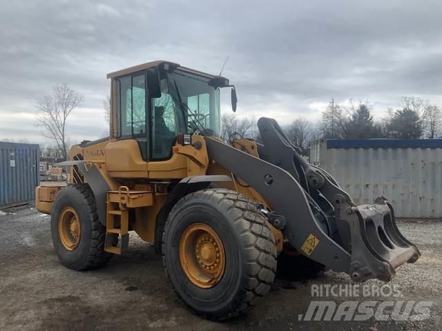 Volvo L90F Naudoti ratiniai krautuvai