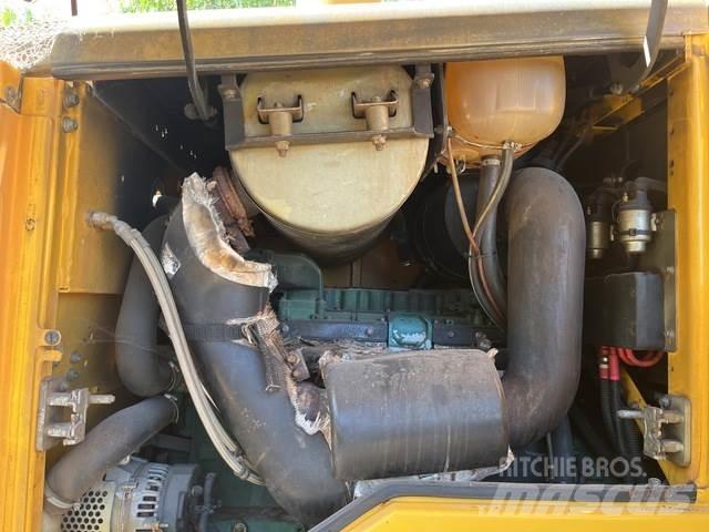Volvo L90F Naudoti ratiniai krautuvai