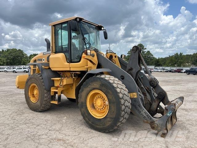 Volvo L90G Naudoti ratiniai krautuvai