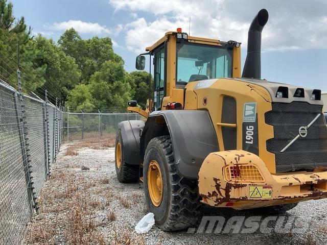 Volvo L90G Naudoti ratiniai krautuvai