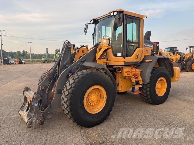 Volvo L90H Naudoti ratiniai krautuvai