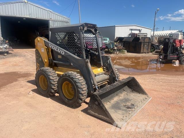 Volvo MC90B Krautuvai su šoniniu pasukimu