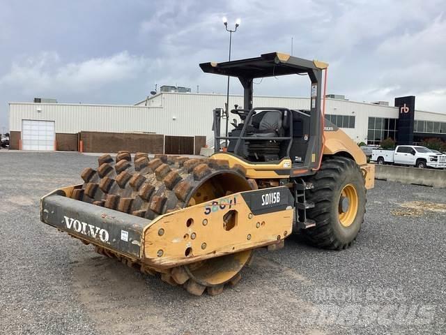 Volvo SD115B Vieno būgno volai