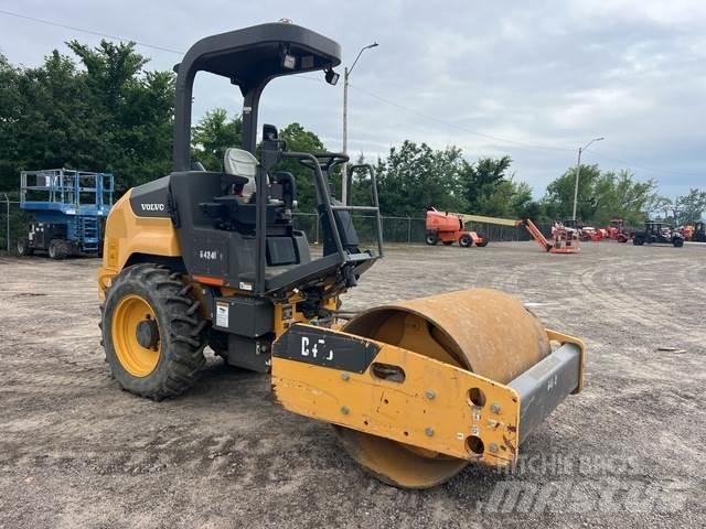 Volvo SD45B Vieno būgno volai