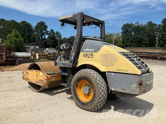 Volvo SD70D Vieno būgno volai