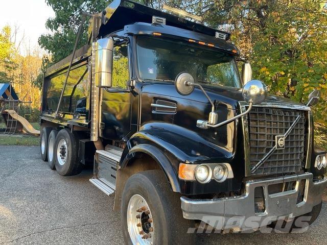 Volvo VHD Savivarčių priekabų vilkikai