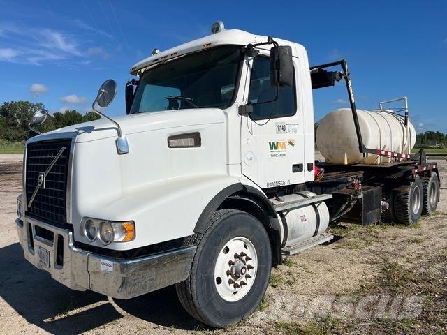 Volvo VHD64 Savivarčiai
