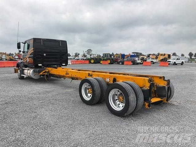 Volvo VHD64F Kabinos ir salonai