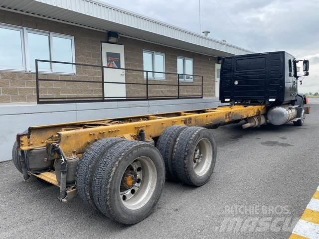 Volvo VHD64F Kabinos ir salonai
