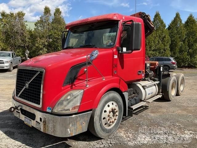 Volvo VNL Statyba - Kita