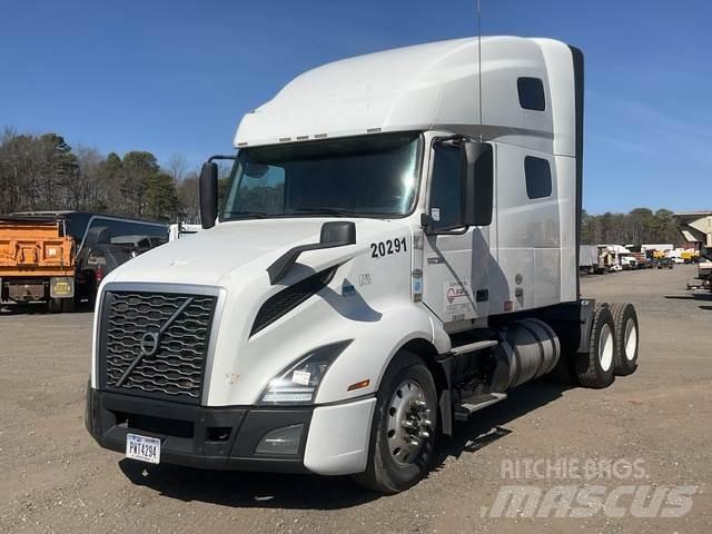 Volvo VNL Naudoti vilkikai