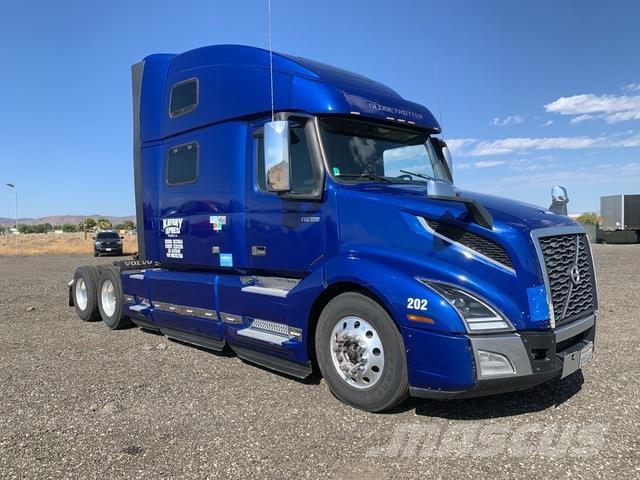Volvo VNL Naudoti vilkikai