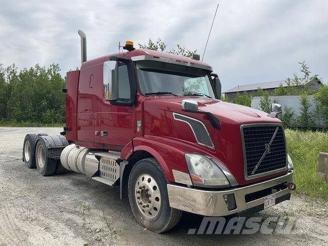 Volvo VNL Naudoti vilkikai