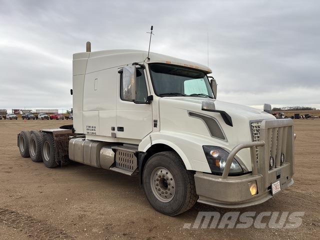 Volvo VNL Naudoti vilkikai