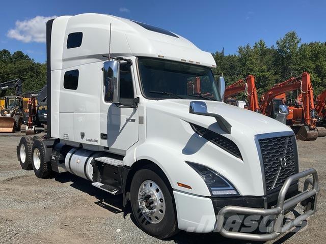 Volvo VNL760 Naudoti vilkikai