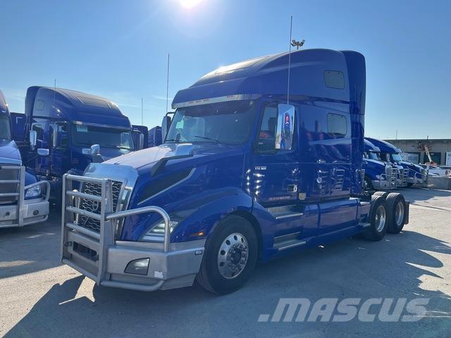 Volvo VNL760 Naudoti vilkikai