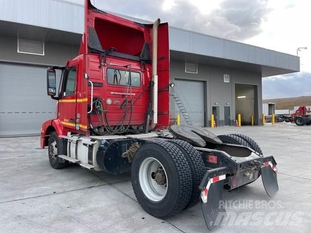 Volvo VNM Naudoti vilkikai