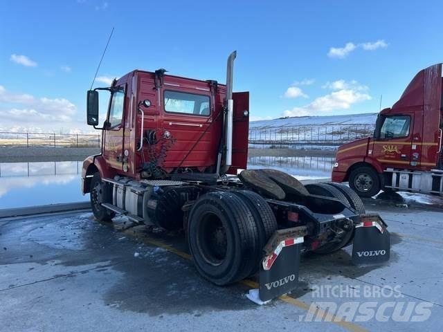 Volvo VNM Naudoti vilkikai