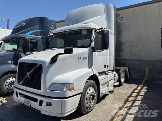 Volvo VNM Naudoti vilkikai