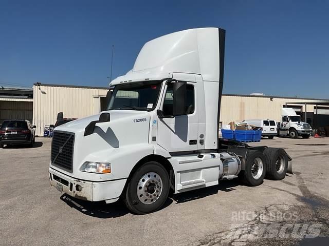 Volvo VNM Naudoti vilkikai