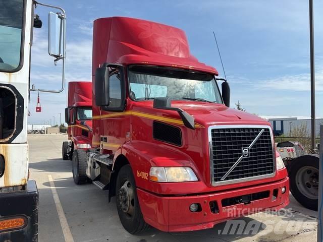 Volvo VNM Naudoti vilkikai