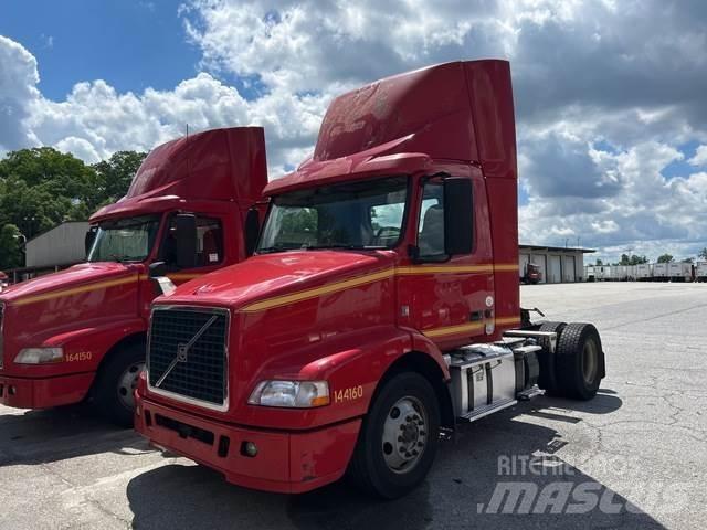 Volvo VNM Naudoti vilkikai