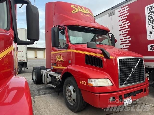Volvo VNM Naudoti vilkikai