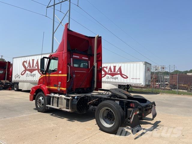 Volvo VNM Naudoti vilkikai