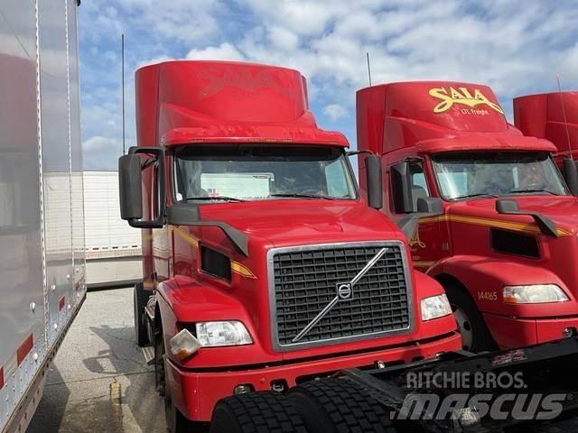 Volvo VNM Naudoti vilkikai