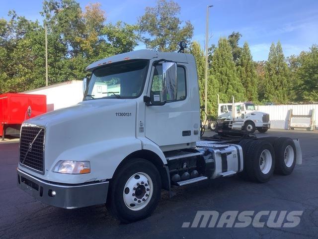 Volvo VNM Naudoti vilkikai