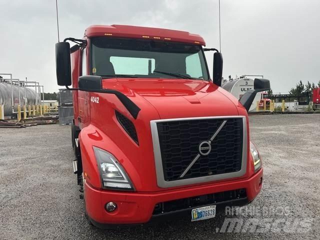 Volvo VNR Naudoti vilkikai