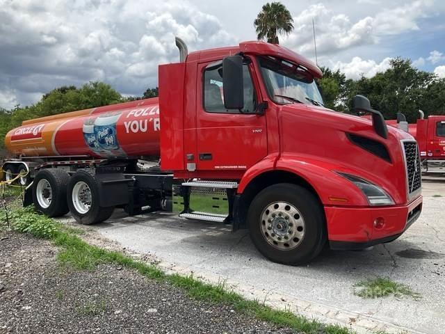 Volvo VNR Naudoti vilkikai