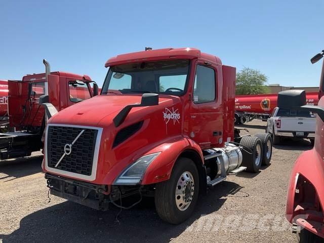 Volvo VNR Naudoti vilkikai