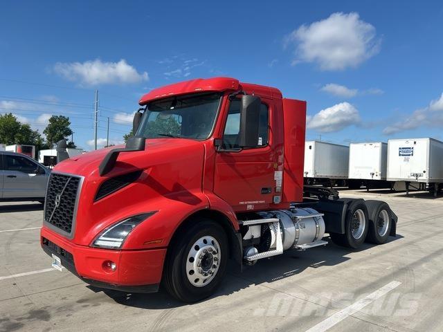 Volvo VNR Naudoti vilkikai