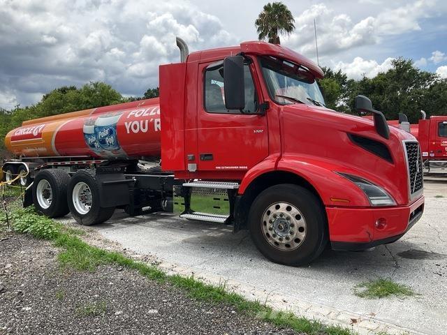 Volvo VNR Naudoti vilkikai