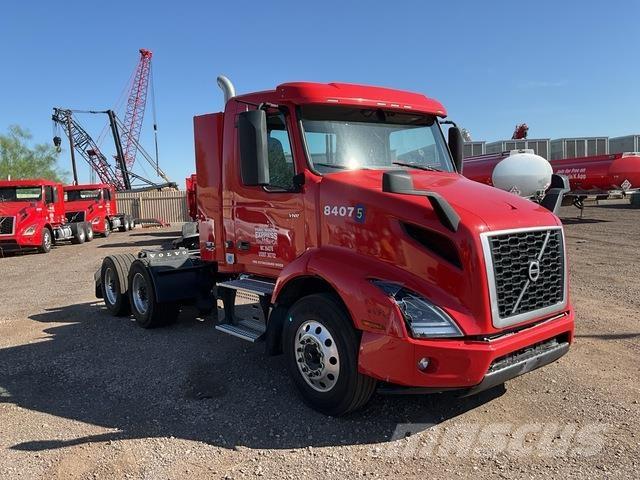 Volvo VNR Naudoti vilkikai