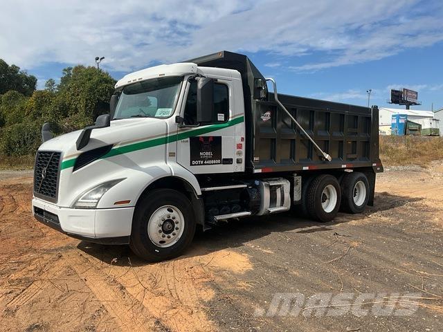 Volvo VNR Savivarčių priekabų vilkikai