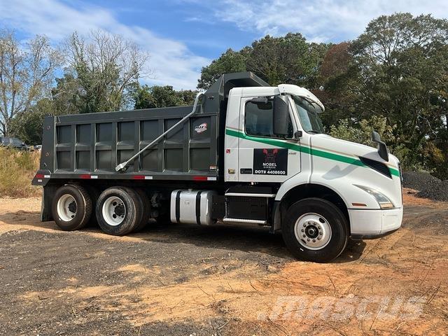 Volvo VNR Savivarčių priekabų vilkikai